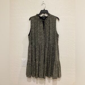 SLEEVELESS FOREST GREEN AND CREAM PRINT DRESS